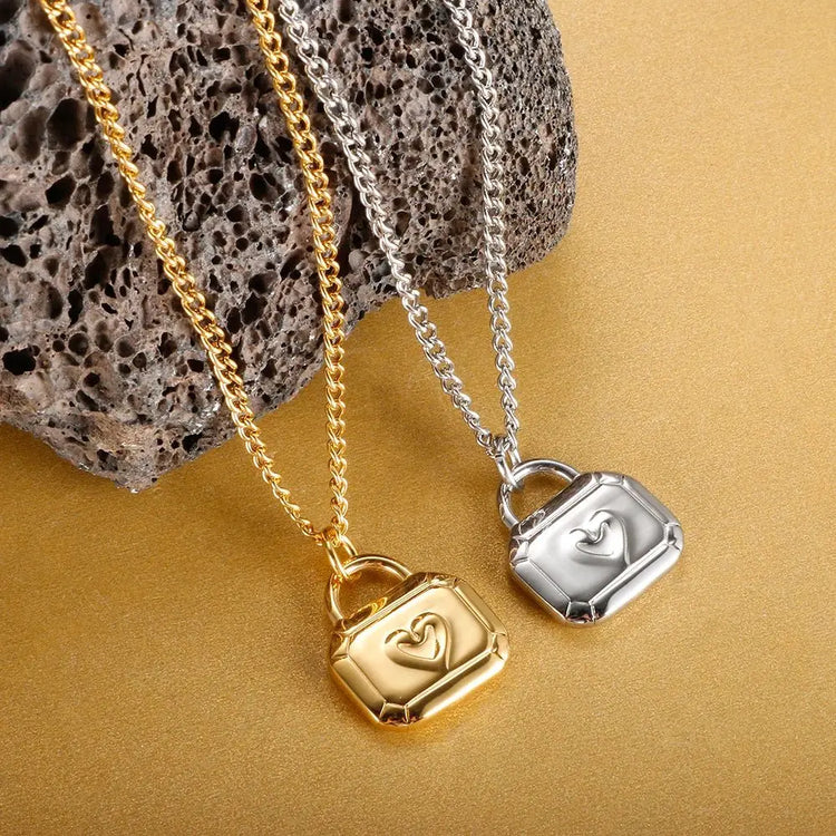Stainless Steel Heart-shaped Pendant Necklace Metal Waterproof Jewelry For Women - HONORABLE VETERANS SOLUTIONS