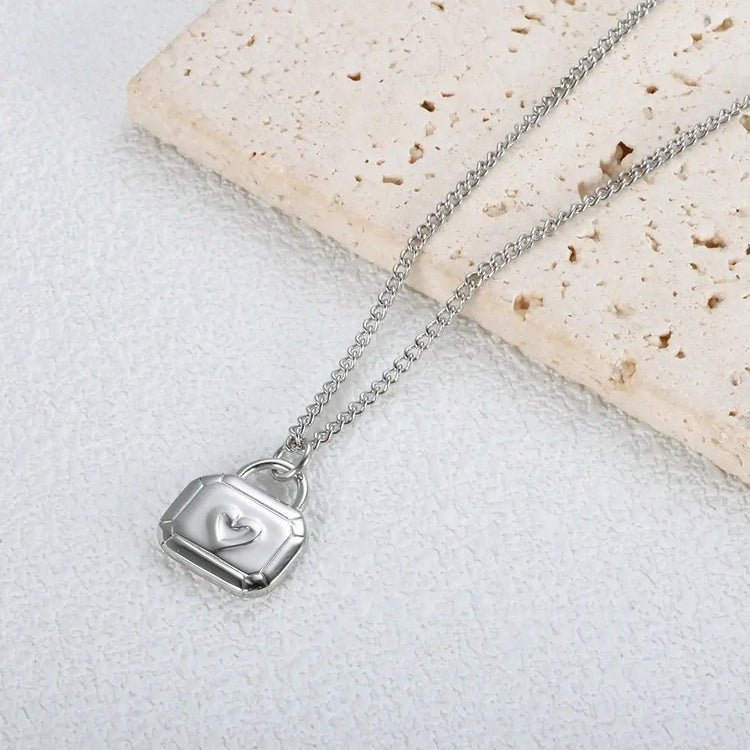 Stainless Steel Heart-shaped Pendant Necklace Metal Waterproof Jewelry For Women - HONORABLE VETERANS SOLUTIONS
